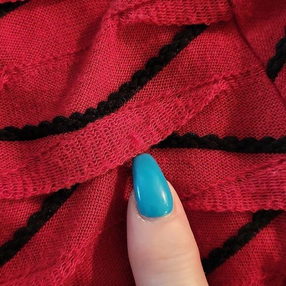 Roz & Ali scalloped waves belted sweater - Picture 7 of 7